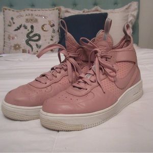 Nike Air Force 1 Ultraforce Mid Pink sneakers
